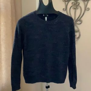 GAP sweater